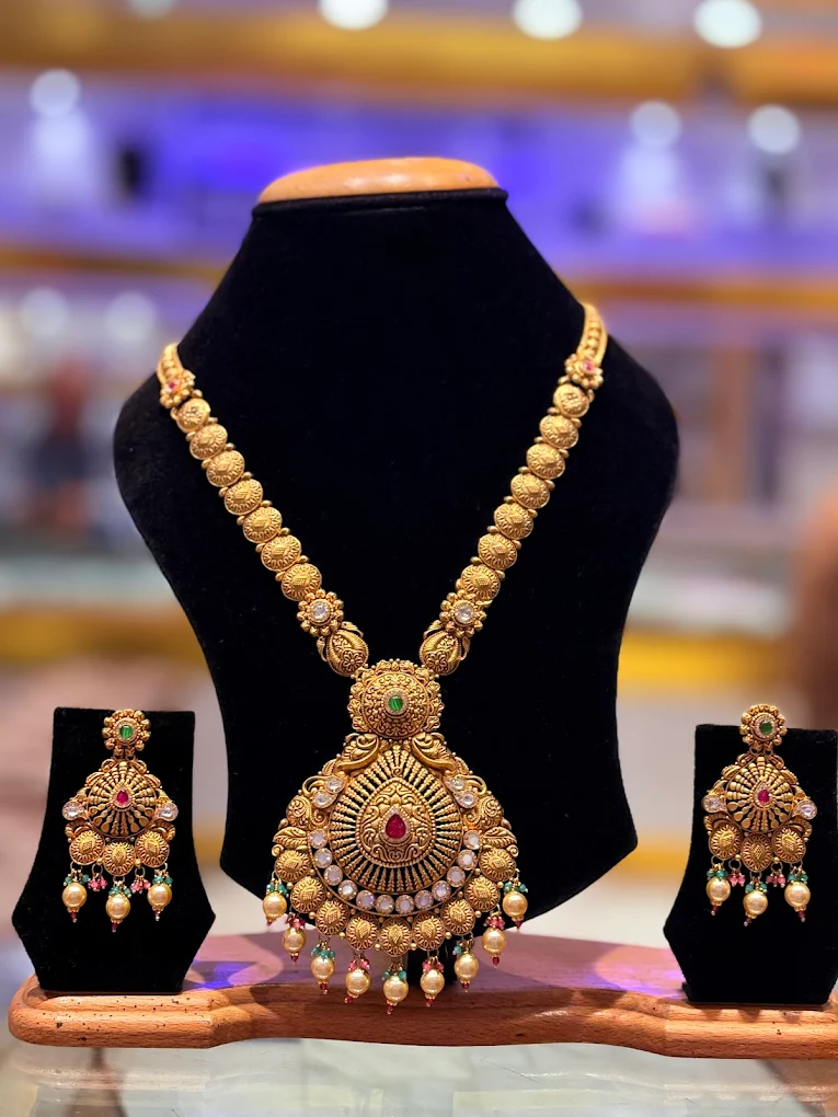 Trusted Gold & Diamond Jeweller in Sundernagar: Spotlight on Rattana Jewellers